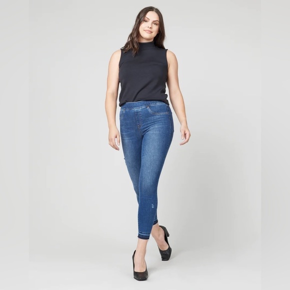 Spanx Distressed‎ Ankle Skinny Jeans, Medium Wash Raw Hem Size Small - Picture 1 of 7